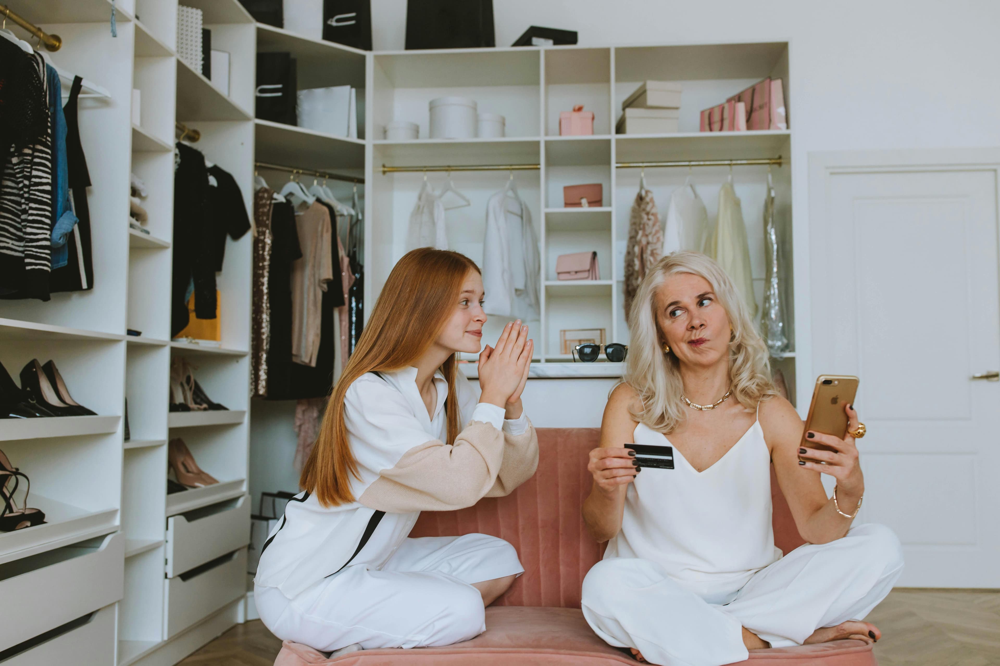 Exploring Modern Living Through Four Distinctive Brands: Aosom, APOTHEKE, Hill House Home & Modern Picnic